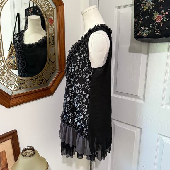 VTG Y2K Pretty Angel Black, Grey & Silver Silk Blend Grunge Ruffle Tank Top M - Picture 3 of 7